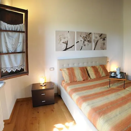 La Capanna Di Franca 6&2, Emma